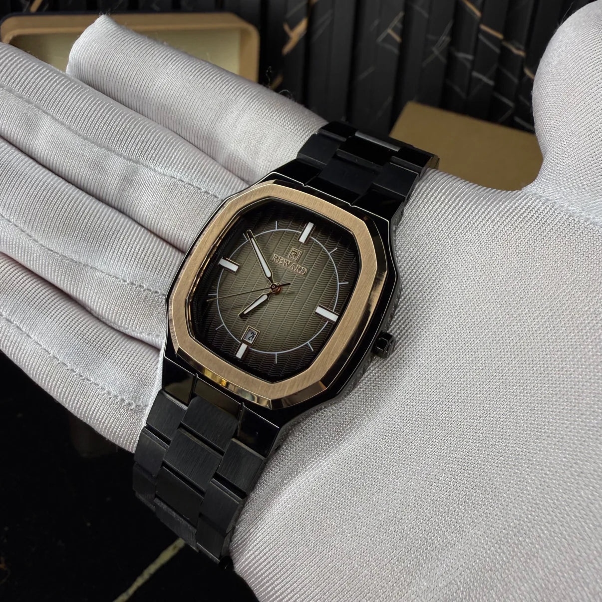 RELOJ REWARD༺VIP༻ DE LUJO EN ORO ROSA Y NEGRO